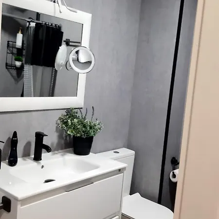Familiar Apartment *