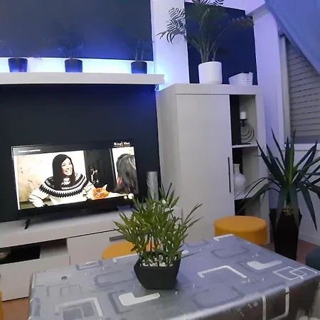 Familiar Apartment